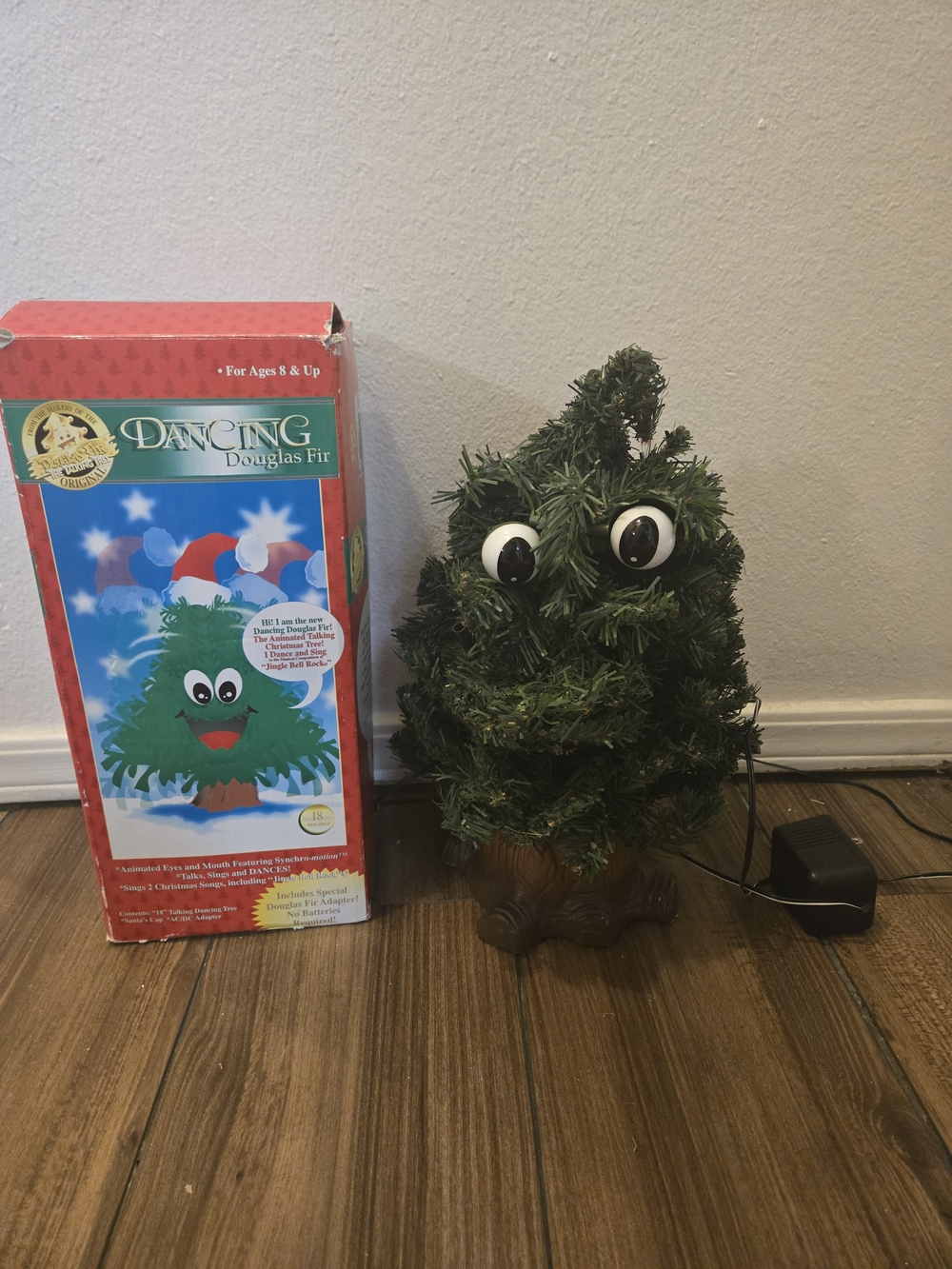 1997 Gemmy Dancing Douglas Fir w/Synchro-motion Animated 14" Talking Tree
